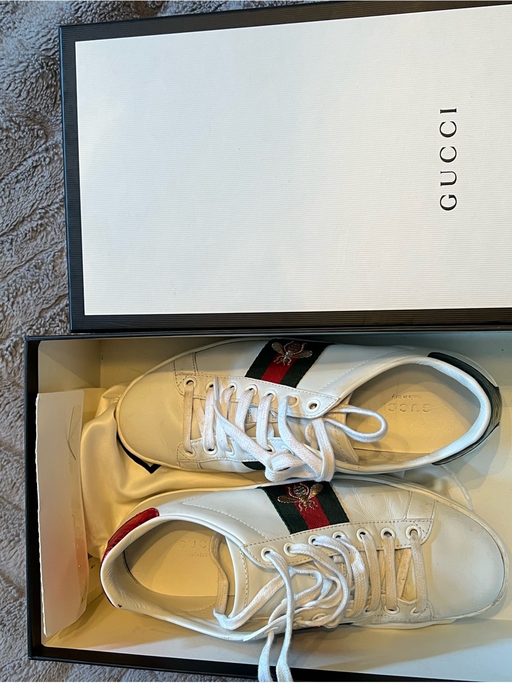 Gucci White Leather Sneakers with Green-Red Web Accent